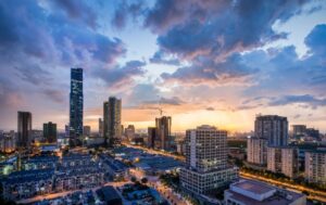 Hanoi Real Estate Market Heats Up, Attracting Ho Chi Minh City Investors